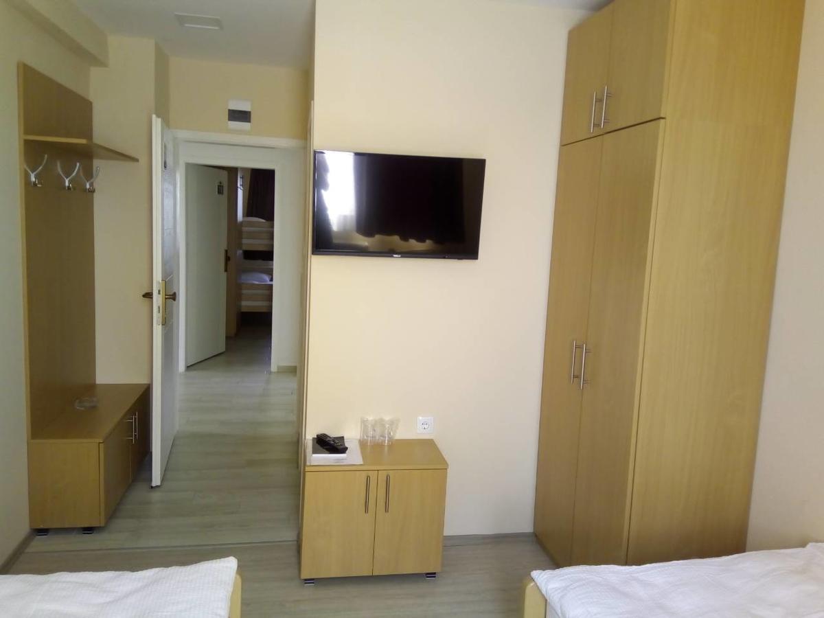 City Hostel バニャ・ルカ エクステリア 写真
