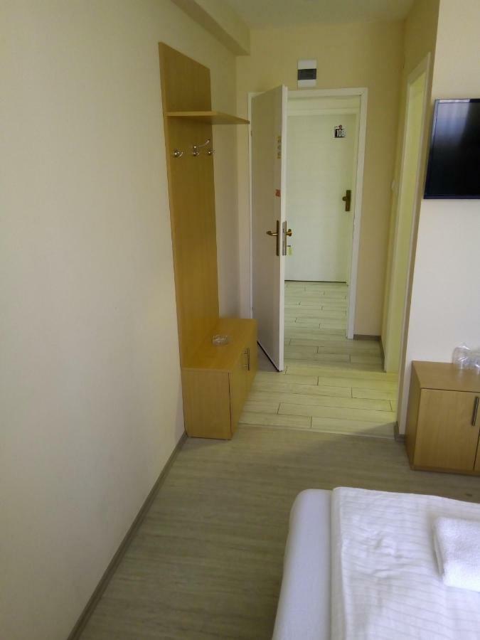 City Hostel バニャ・ルカ エクステリア 写真